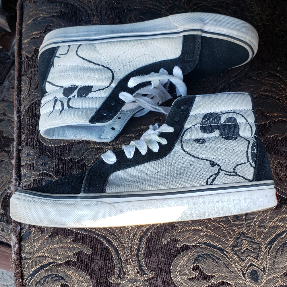 Peanuts Charlie brown snoopy vans shoes 8.5